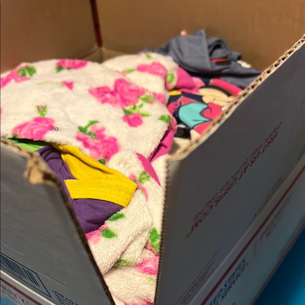 5lb box of baby girl clothes